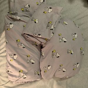 Peanuts Size Full Bedsheets with 2 pillow shams